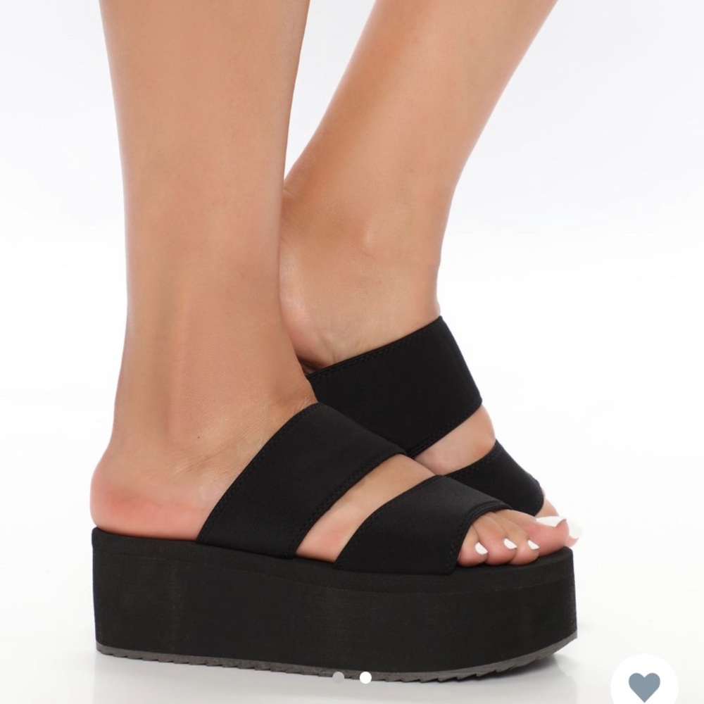 Platform sandals - Picture 2 of 2